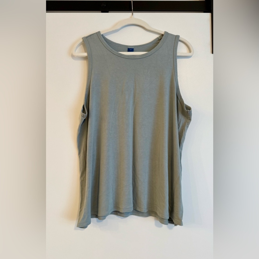 SET OF TWO - Casual Sleeveless Tops